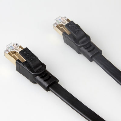 Επίπεδο μαύρο χρώμα καλωδίων 40Gbps 2000Mhz μπαλωμάτων SFTP RJ45 Cat8 ανθεκτικό